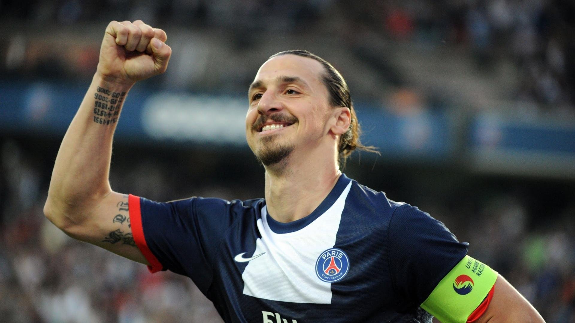 开云kaiyun-英超激烈角逐：焦点战无死角！，英超战术分析